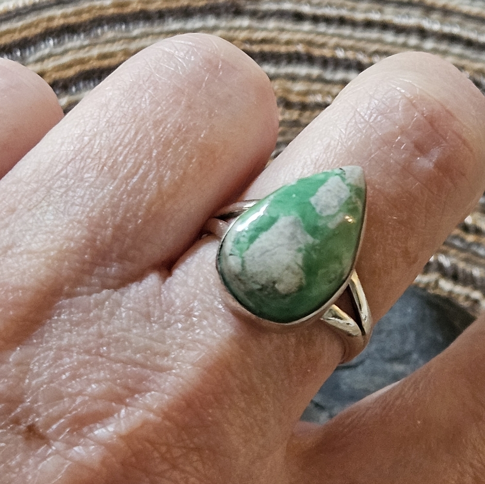 Southwest Sterling Silver Turquoise Ring